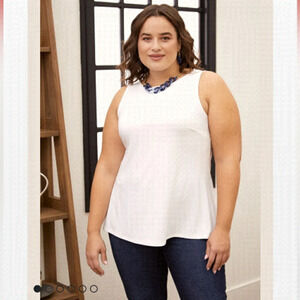 LAURA plus basically ivory top size 1X